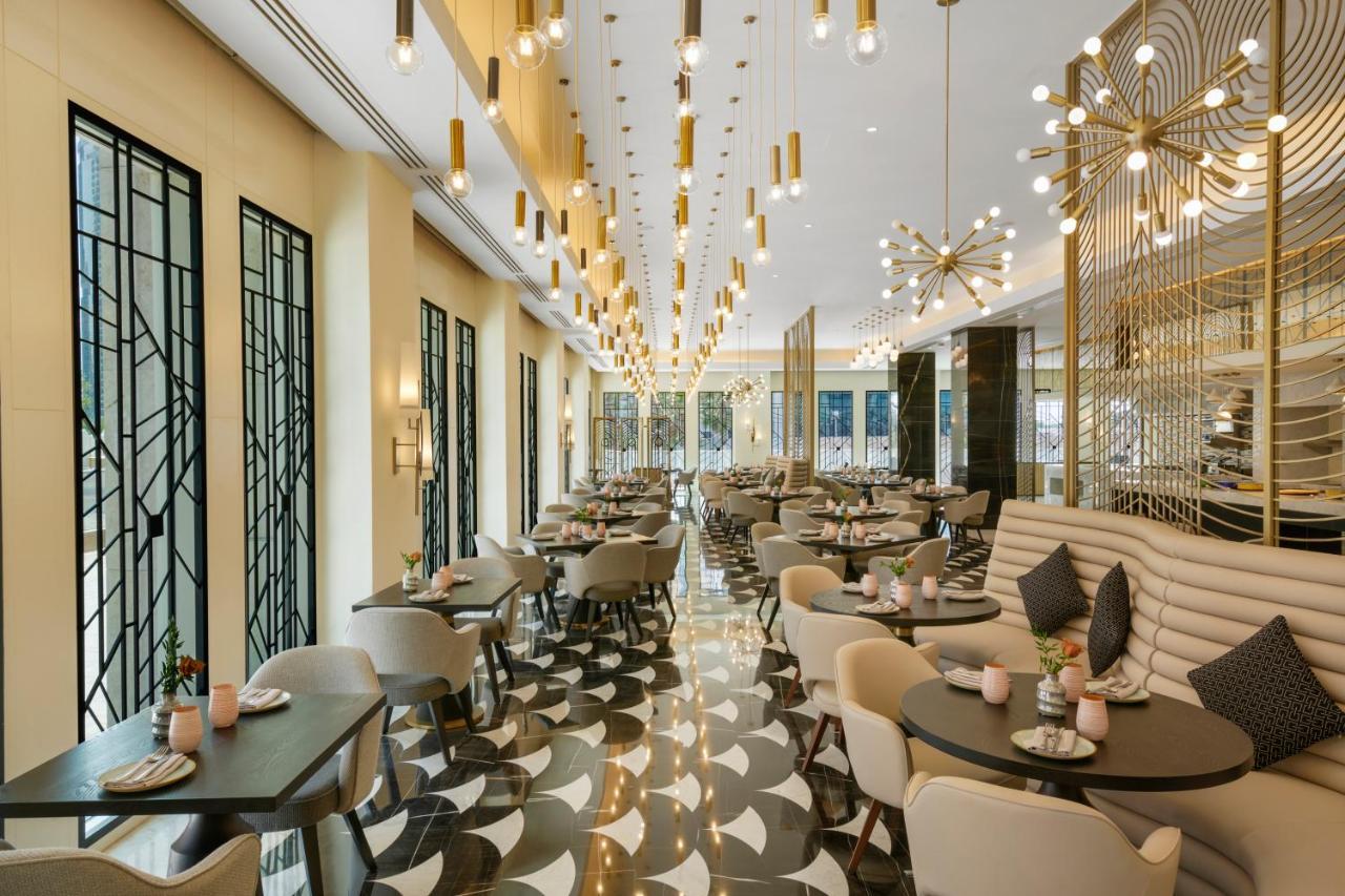Wyndham Grand Doha West Bay Beach Εξωτερικό φωτογραφία The restaurant