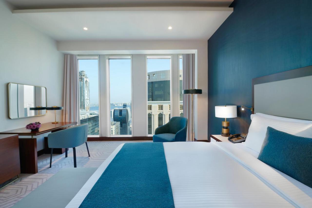 Wyndham Grand Doha West Bay Beach Εξωτερικό φωτογραφία A guest room at the hotel