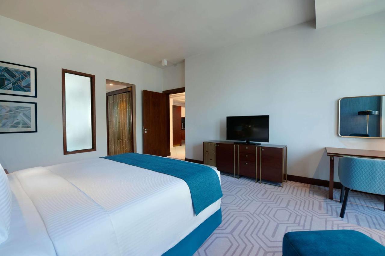 Wyndham Grand Doha West Bay Beach Εξωτερικό φωτογραφία A bedroom at the hotel