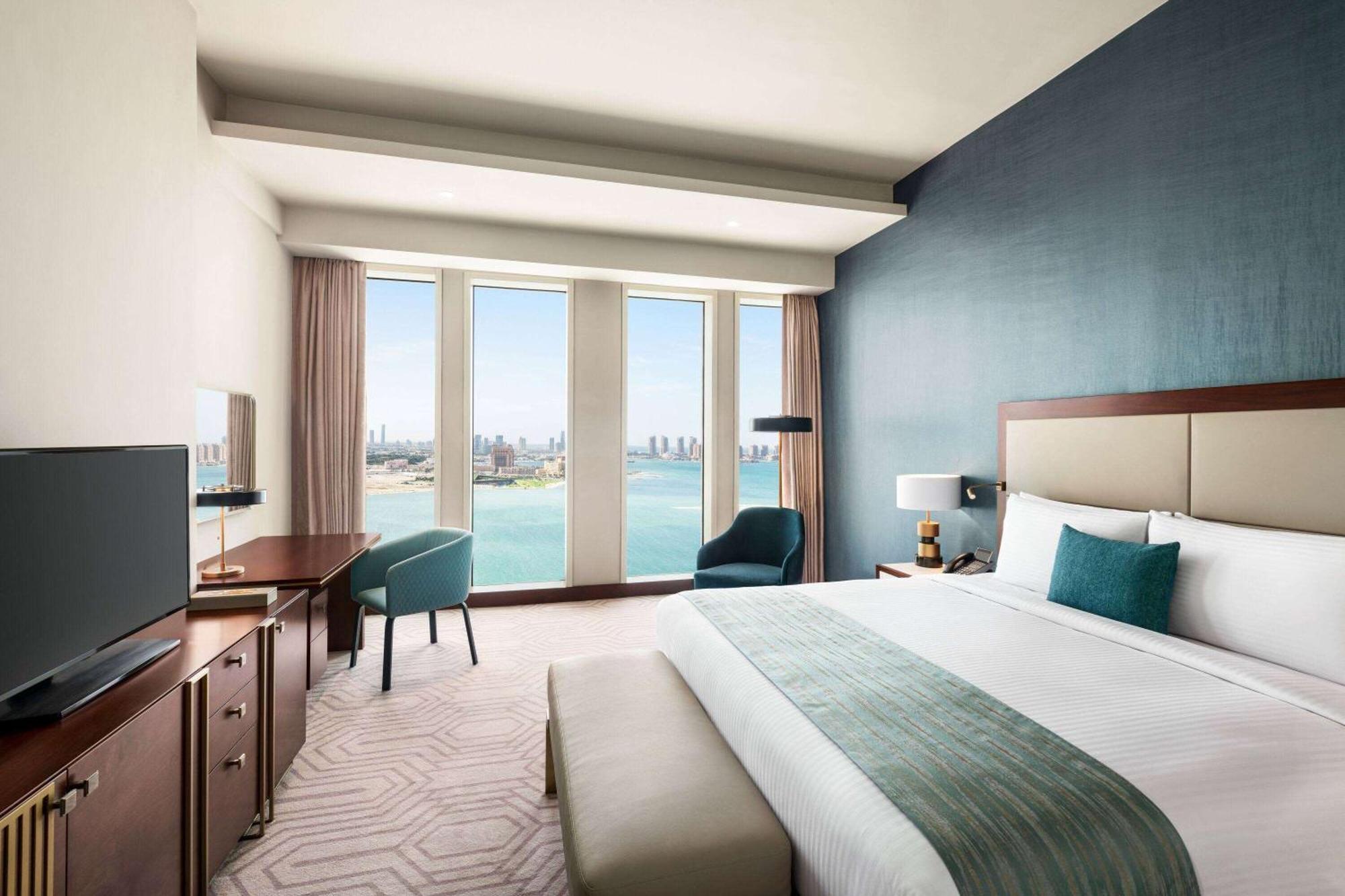 Wyndham Grand Doha West Bay Beach Εξωτερικό φωτογραφία A guest room at the hotel